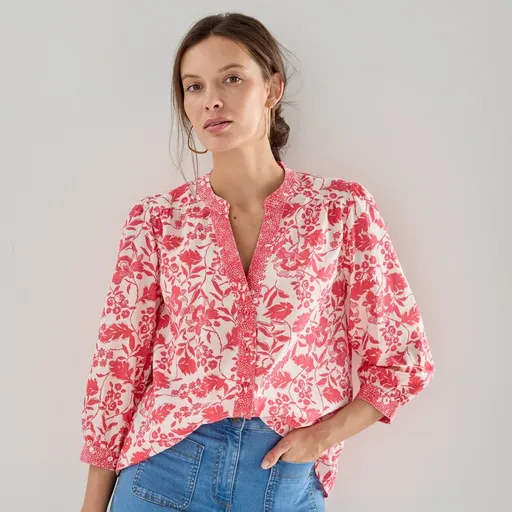 Blúzka s 3/4 nazberanými rukávmi a potlačou