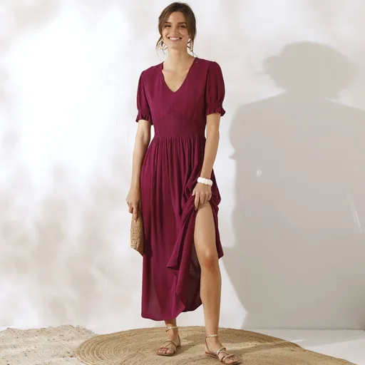 Dlhé jednofarebné šaty s výstrihom do V