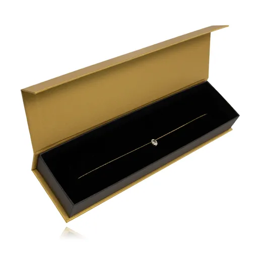 Papierová krabička na náramok zlatej farby, čierny vankúšik