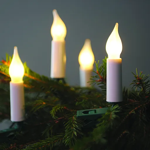 Svetelná reťaz Plameň biely, 16 LED žiaroviek Filament, predĺženie