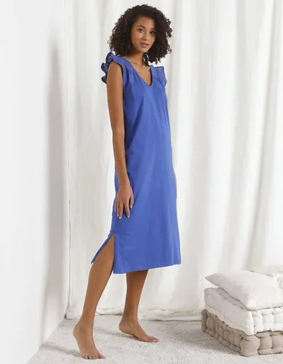 Dlhá nočná košeľa s madeirovou výšivkou