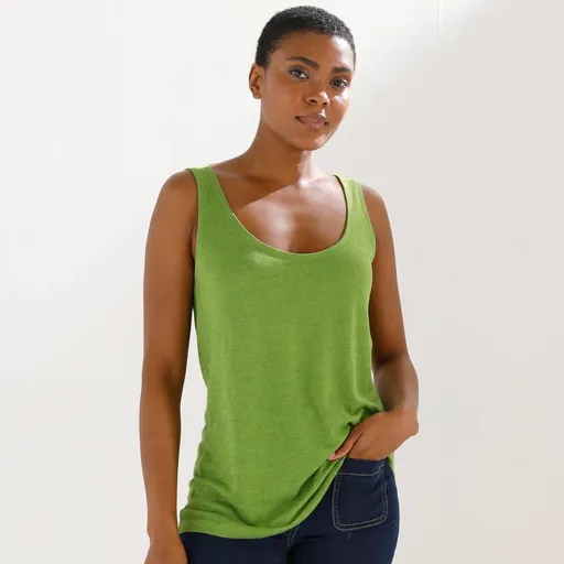 Top s prímesou ľanu a širokými ramienkami