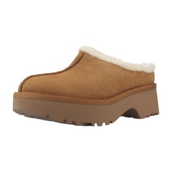 UGG  NEW HEIGHTS COZY CLOG  Nazuvky Hnedá