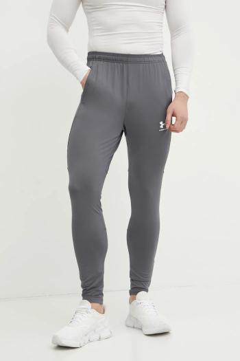 Tréningové nohavice Under Armour Challenger čierna farba, jednofarebné, 1379587