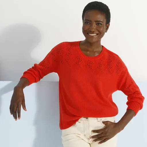 Pulóver s okrúhlym výstrihom a ažúrou