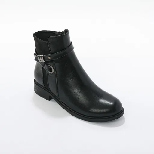 Nízke čižmy so zipsom a sponou