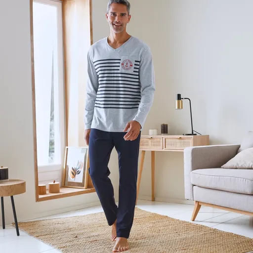 Pyžamo s nohavicami, výstrihom do  V a potlačou pruhov