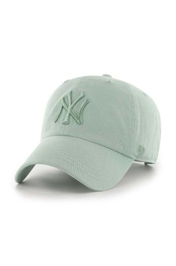 Bavlnená šiltovka 47 brand MLB New York Yankees zelená farba, s nášivkou, B-NLRGW17GWS-YQ