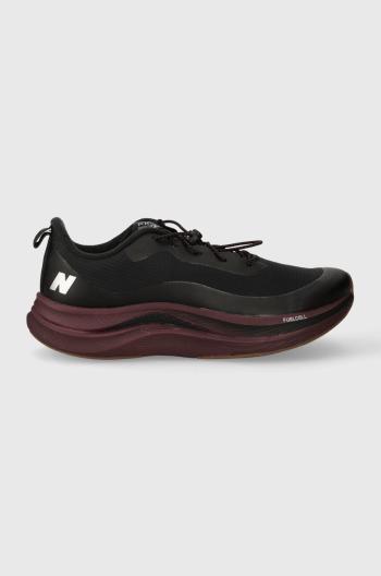 Bežecké topánky New Balance Fuel Cell Propel v4 Permafrost MFCPWBK čierna farba