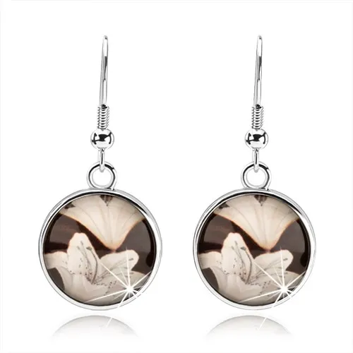 Cabochon náušnice visiace na afroháčikoch, vypuklé sklo, biele kvety ľalie