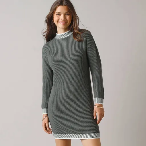 Úpletové šaty so stojačikom a kontrastnými lemami