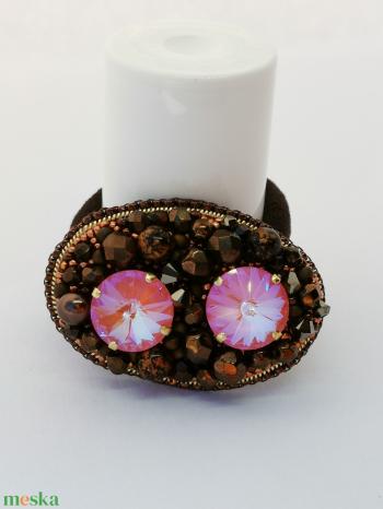 Hajgumi gyöngyhímzett dísszel