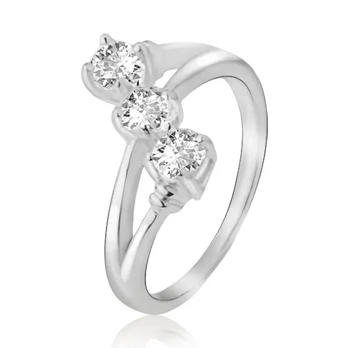 Prsteň s rozdvojenými ramenami, šikmá línia zo zirkónov, striebro 925 - Veľkosť: 49 mm