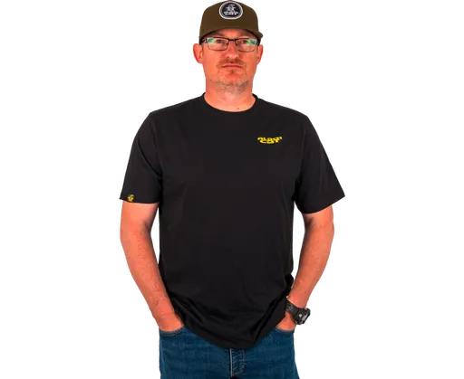 Black cat tričko chase dreams black tee - xxxl