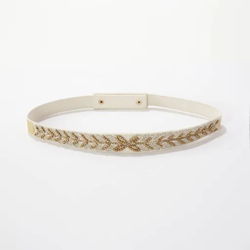 Nastaviteľný bižutériou zdobený opasok