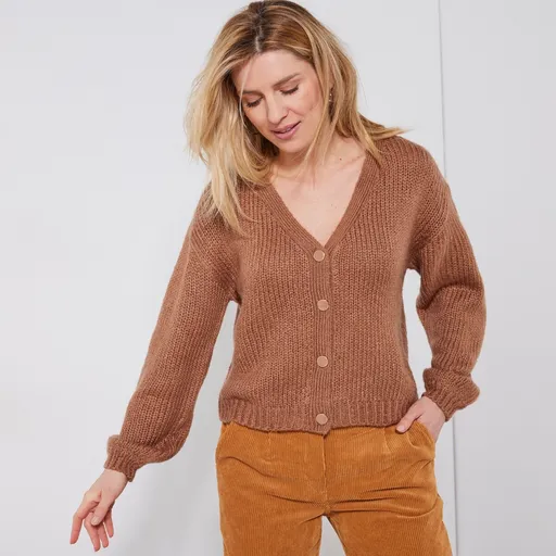 Sveter s výstrihom do V