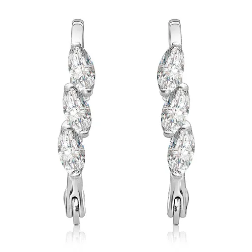 Lesklé náušnice - obruč striebornej farby s tromi čírymi zrnkami