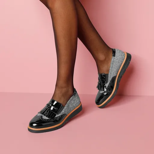 Mokasíny so strapcami