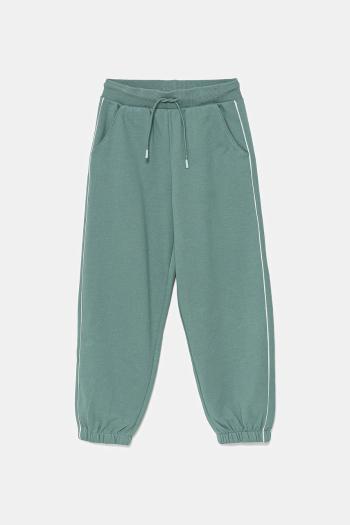 Detské bavlnené tepláky United Colors of Benetton zelená farba, jednofarebné, 3UNICF060