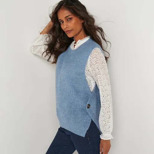 Vesta so zapínaním na gombík