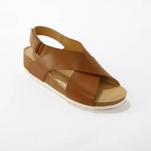 Kožené remienkové sandále na klinovom podpätku