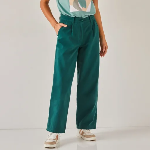 Keprové široké nohavice pre nižšiu postavu