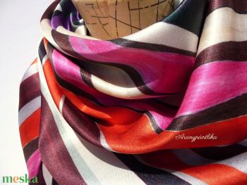 "Nyári színeim" hernyóselyem kendő (85 x 85 cm)