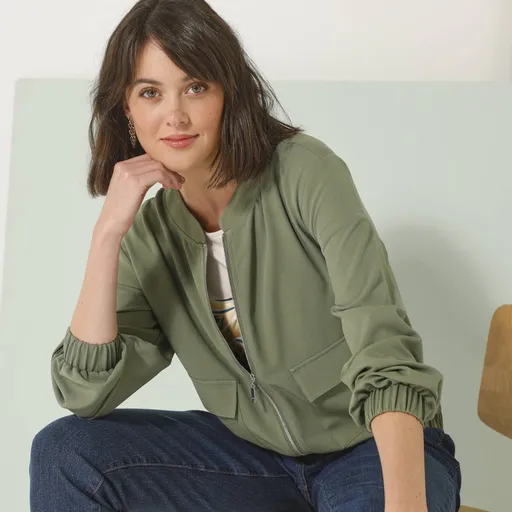 Bunda v bomber štýle na zips