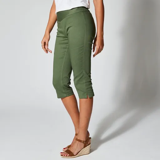 Strečové 3/4 nohavice  s efektom plochého brucha