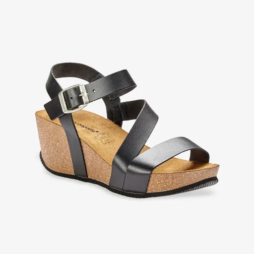 Kožené sandále na klinovom podpätku