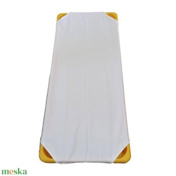 Lepedő bölcsődei fektetőre 130 X 58 cm