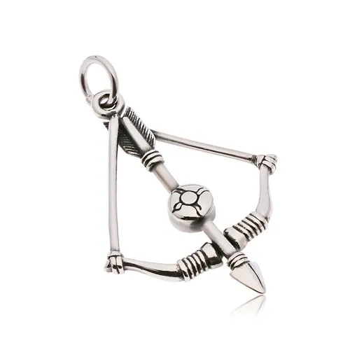 Prívesok z chirurgickej ocele striebornej farby, patinovaný luk a šíp