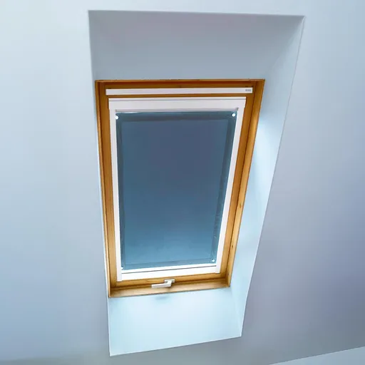 Die moderne Hausfrau Sluneční clona na okno, 92 x 47 cm