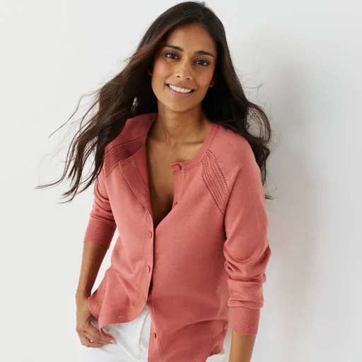 Sveter na zapínanie