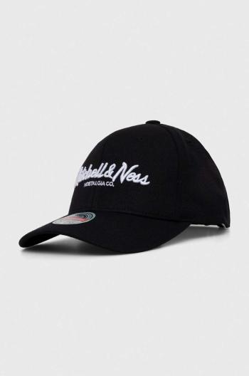 Šiltovka s prímesou vlny Mitchell&Ness čierna farba, s nášivkou