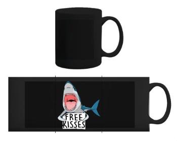 Černý hrnek shark free kisses