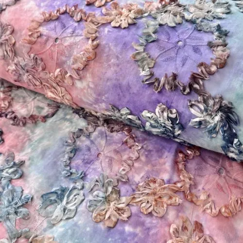 Bavlnená látka TIE DYE EMBROIDERY Eva tape design C