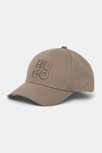 Bavlnená šiltovka HUGO hnedá farba, s nášivkou, 50533409