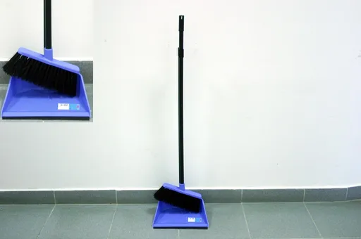 KONEX - Leňoch - metlička s lopatkou