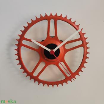 recyclock MES-030 - falióra újrahasznosított kerékpár alkatrészekből