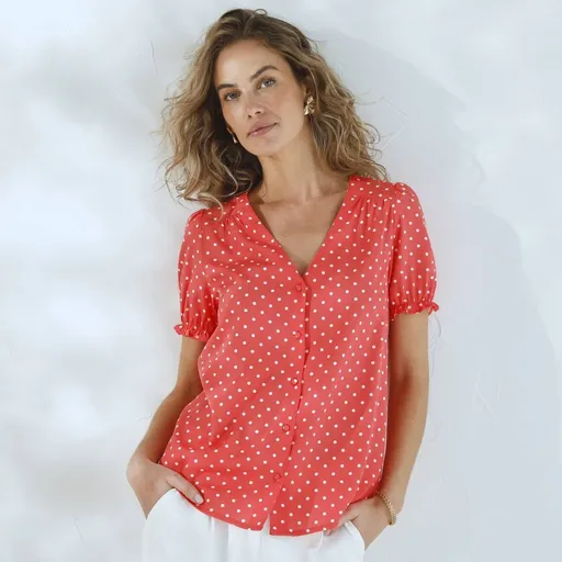 Blúzka s krátkymi rukávmi a bodkovanou potlačou