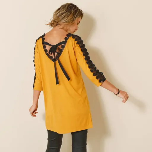 Tunika s čipkou a výstrihom do V vzadu