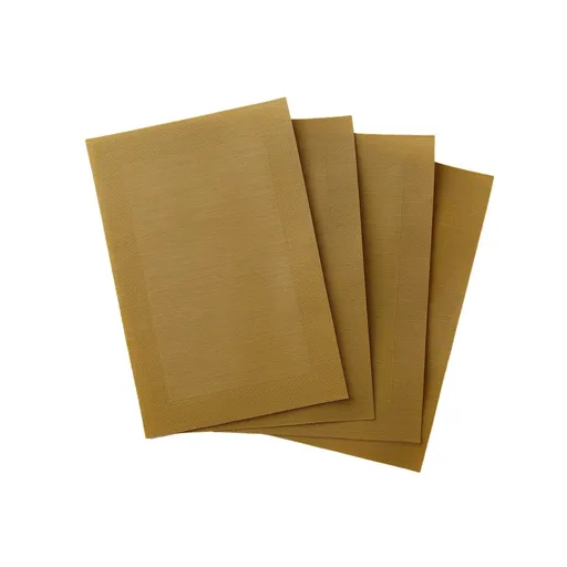 Súprava 4 prestieraní z vinylu