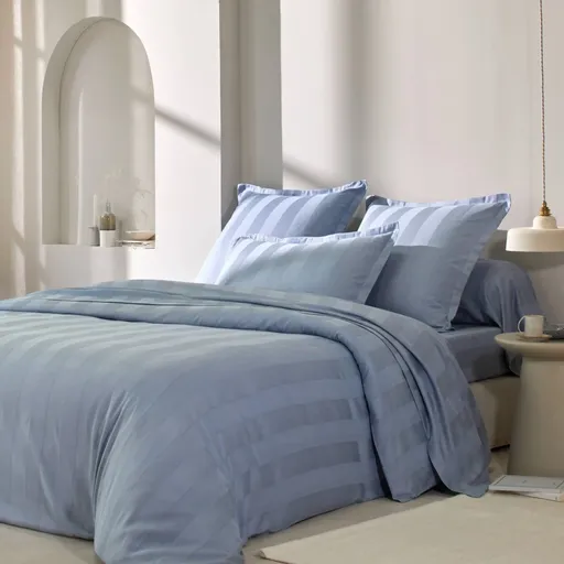 Saténová pruhovaná posteľná bielizeň