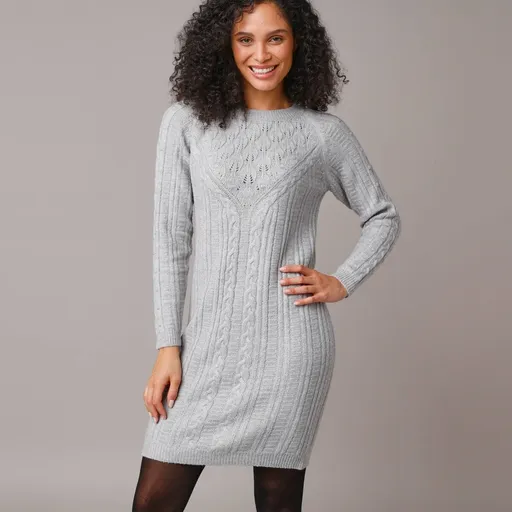 Pulóvrové šaty s vrkočovým vzorom a ažúrou