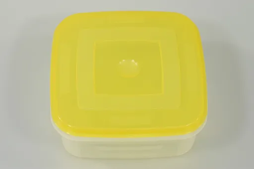 MAKRO - Dóza Bella 1,5L, plytká 18x18x7cm, rôzne farby