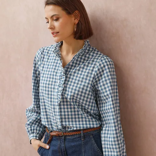 Kockovaná blúzka s volánom