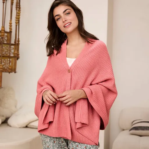 Pletené pončo s hladkým vzorom