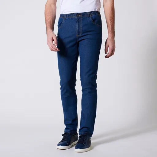 Extra pohodlné rovné džínsy s pružným pásom a vnútorná dĺžka 72 cm