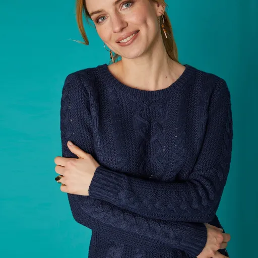 Pulóver s okrúhlym výstrihom a vrkočovým vzorom